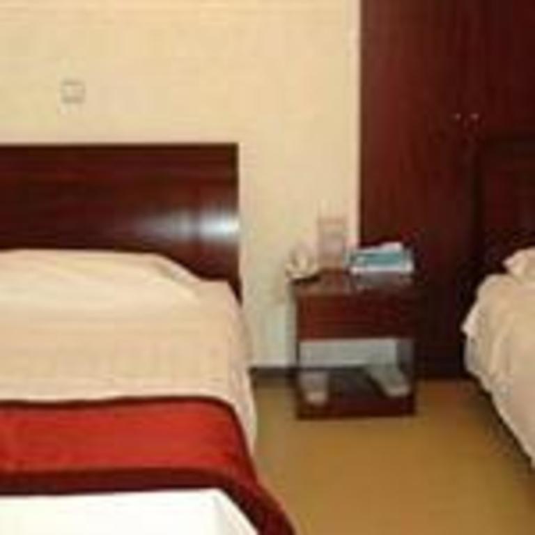 Gasthof New Albatros Checkin Portafortuna Guesth House Rom